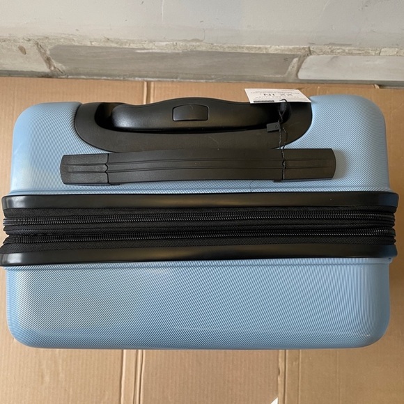 Milky Blue Hard Cover Carry on 22” luggage suitcase - Picture 3 of 10